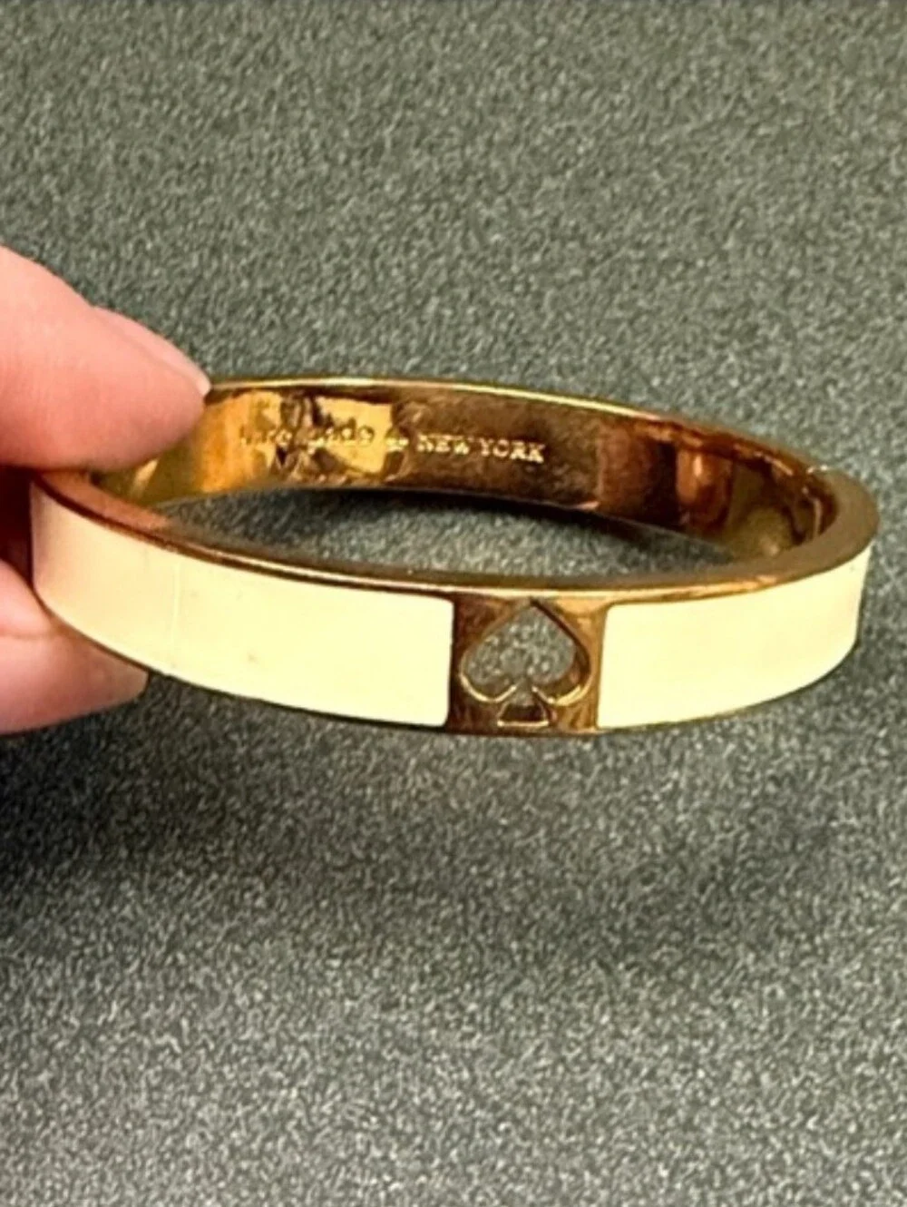 kate spade Gold-Tone and White Enamel Spade Cutout Bangle Bracelet EUC - Picture 4 of 10